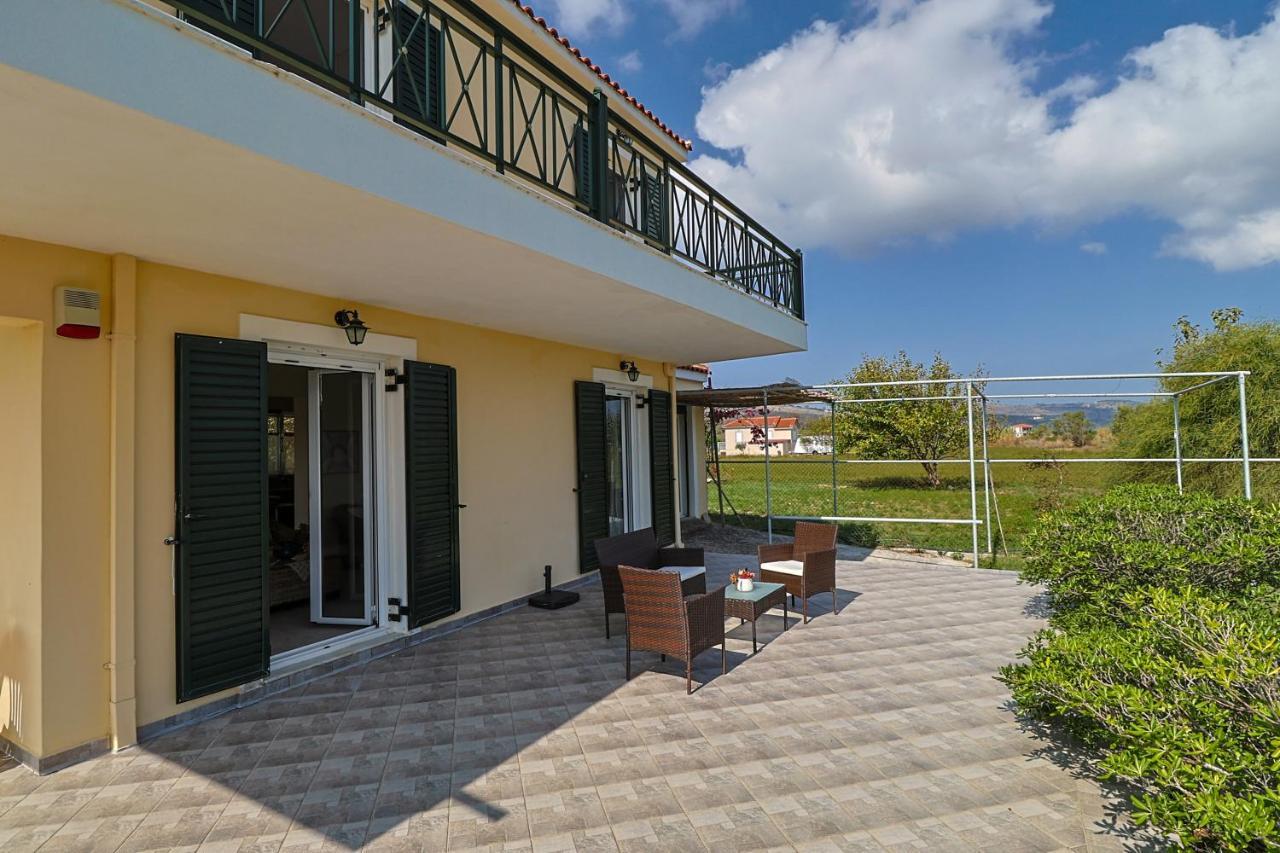 Villa Virginia Lixouri Exterior photo